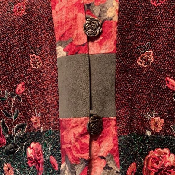 Napa Valley Vintage Large Jacket with bead/floral detail - Picture 8 of 8